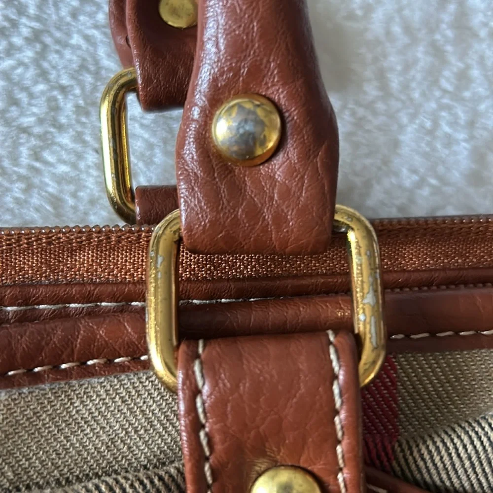 AUTHENTIC BURBERRY HANDBAG TOTE - Picture 4 of 8